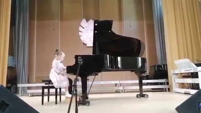М. Качурбина "Мишка с куклой" смотреть онлайн