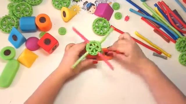 Вертолет из детских конструкторов Waveplay Wood и SoftMball смотреть онлайн