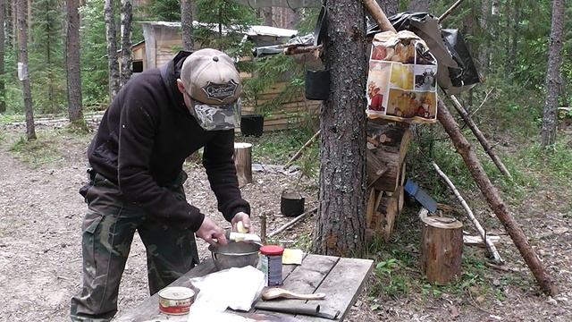 Беседка из ВАЛЕЖНИКА. Правильный ОЧАГ. СУП МЯСНОЙ. Один  в ЛЕСУ. Лесная стройка.