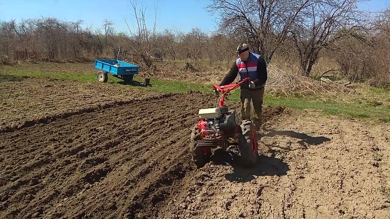 ВЕСЕННЯЯ ВСПАШКА. Испытание шин Кама-421. Мотоблок АГАТ смотреть онлайн