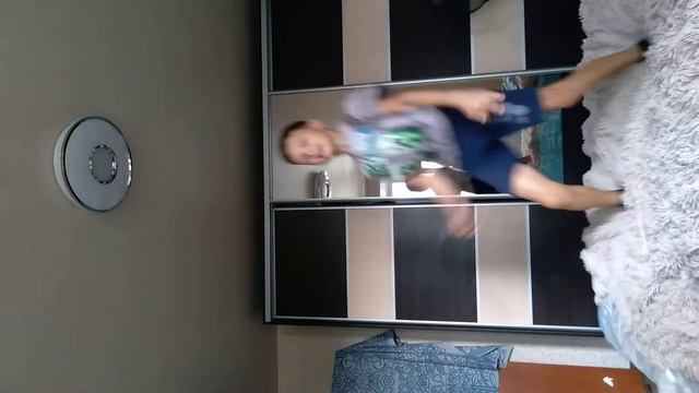 сальто,заднее сальто,колесо без рук,вертушка,сальто без распрыжки. смотреть онлайн