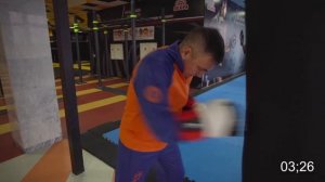 Костя Цзю. Шахматы Бокса. 3 Этап. Тренировка 3. Серия 2. 5 минут работы на мешке без остановки.