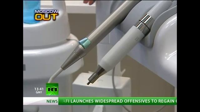 Канал Russia Today на приеме в стоматологии Премьер Клиник. смотреть онлайн