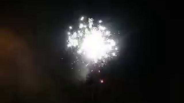 крыловский район.ст.крыловская.день маладежи.салют.MOV смотреть онлайн