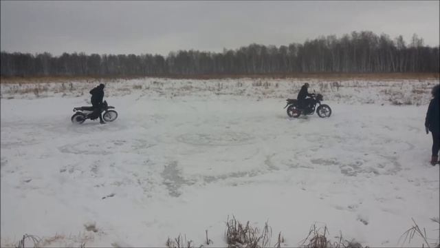 Зима прощай! VLOG Мото! Последний раз по снегу! 2017! смотреть онлайн