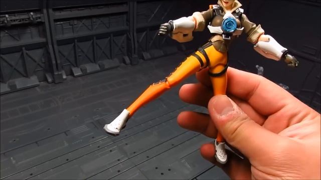 Figma 352: Tracer (Overwatch) Figure Review смотреть онлайн