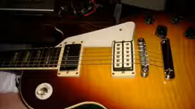 Greeny featuring SolaSound Tonebender Professional MKII -- I built it смотреть онлайн