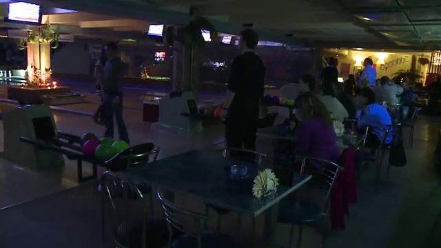 Москва: Скидка 86% на три часа игры в боулинг! смотреть онлайн