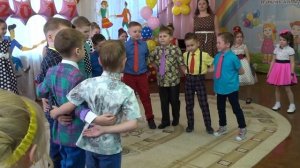 Самая трогательная прощальная песня на выпускном в детском саду!