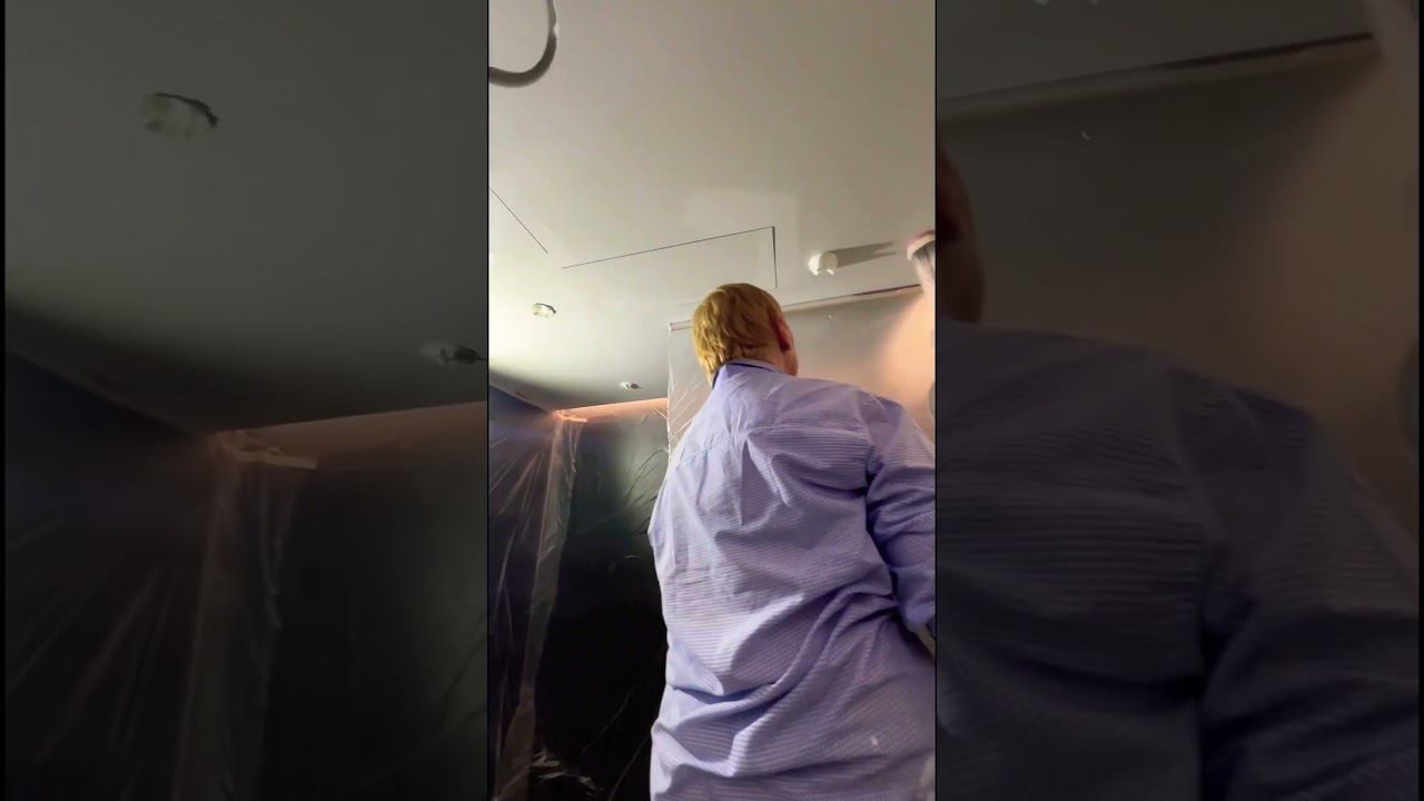 Перекраска потолка после сборки мебели на финишном этапе работ #дизайнерскийремонт смотреть онлайн