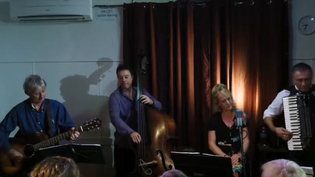 Sancha and the Blue Gypsies - Dimming of the Day смотреть онлайн