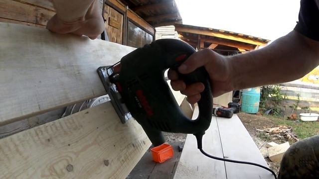 САДОВАЯ СКАМЕЙКА ИЗ МАССИВА БРЕВНА И ДОСОК смотреть онлайн