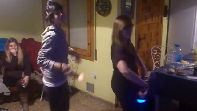 Cris y Desi bailando DanceStar Party2 смотреть онлайн