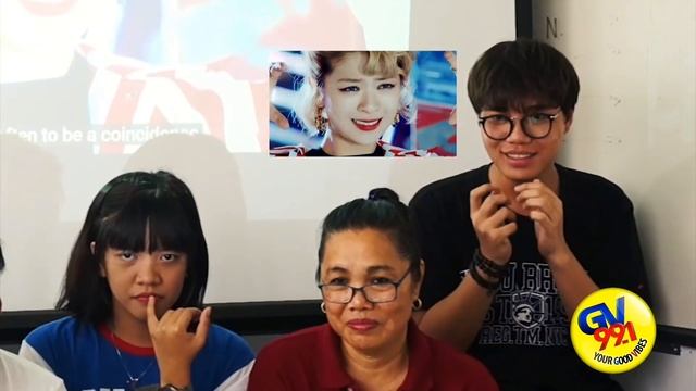 Radio DJs React to Signal by Twice [Fanboys, Fangirl and Fanmom!] смотреть онлайн