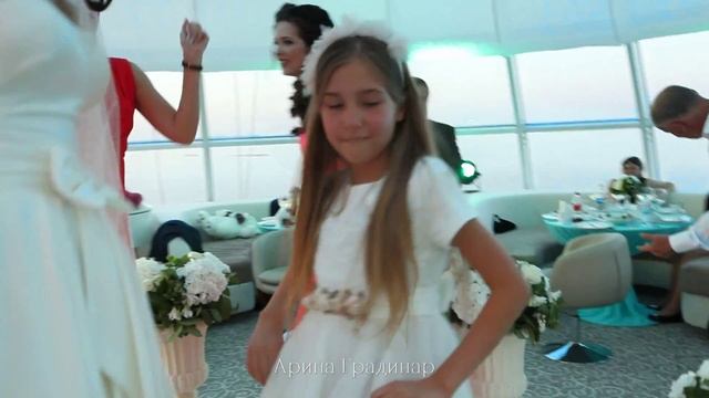 Арина Градинар :: СВАДЬБА (демо) смотреть онлайн