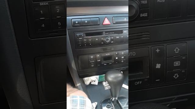Audi заблокована магнітола смотреть онлайн