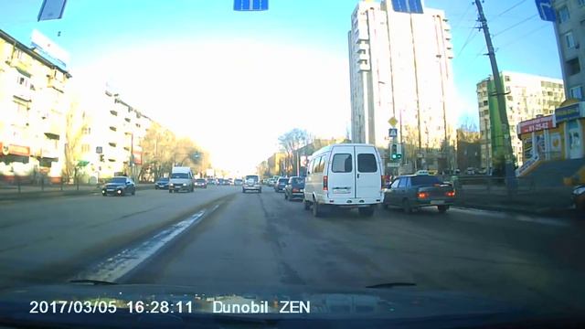 Кого только не встретишь на дорогах Астрахани! Максим бежит кросс) смотреть онлайн