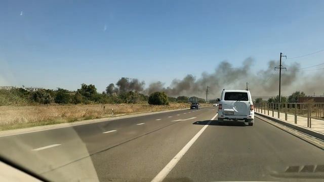 СРОЧНО!!! Пожар у жд вокзала в Анапе! смотреть онлайн