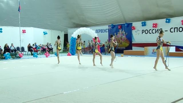 региональный турнир по художественной гимнастике в городе Ковров .команда 2005-2006 года .Скакалки. смотреть онлайн