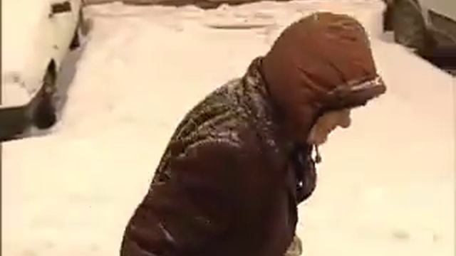 Бабка наехала на съемщиков))Четкий прикол 2017 года смотреть онлайн