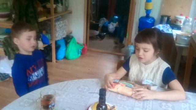 09.06.2017. Оля с Костей на даче в Лебедевке. смотреть онлайн