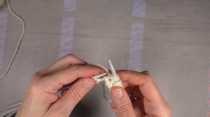 Вяжем шарф английской резинкой с красивой кромкой.