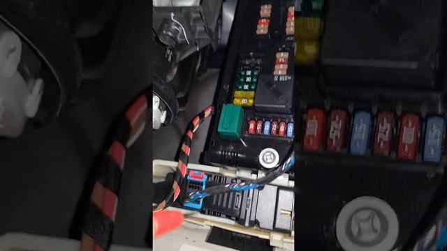 Bmw x3 f25 fuses panel & car / cigarette lighter смотреть онлайн