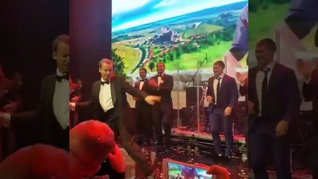 Танцующий Дворкович!!! Теперь Вы видели ВСЁ!!!!))))) смотреть онлайн