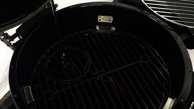 Обзор угольного гриля камадо Broil King KEG смотреть онлайн
