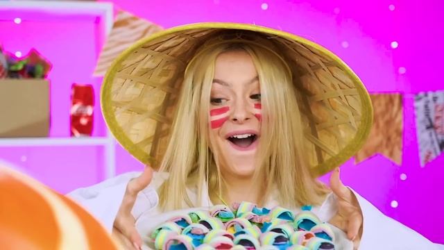 Rich vs Broke vs Giga Rich Food Challenge! Amazing Sweets War by Candy Show смотреть онлайн