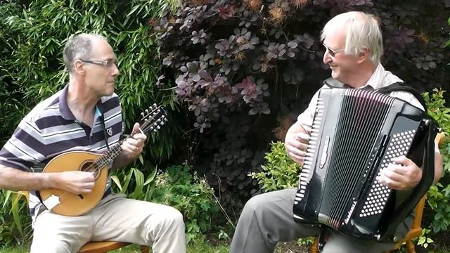 It Had To Be You (mandolin and accordion) смотреть онлайн