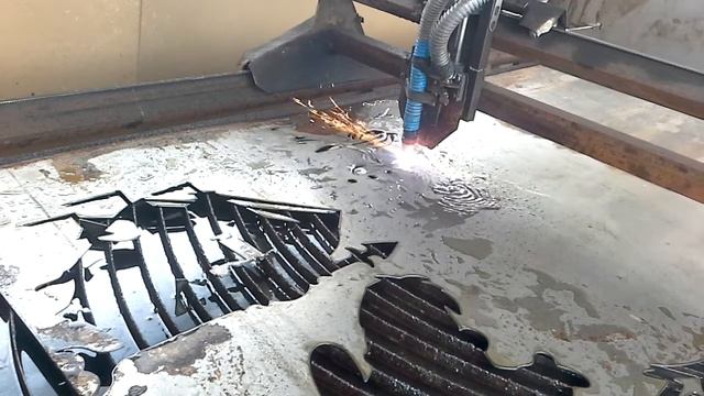 Резка флюгеров на станке чпу. Плазменная резка чпу. смотреть онлайн