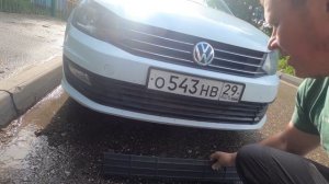 Температура двигателя 95 градусов Фольксваген Поло.Снимайте заглушку.