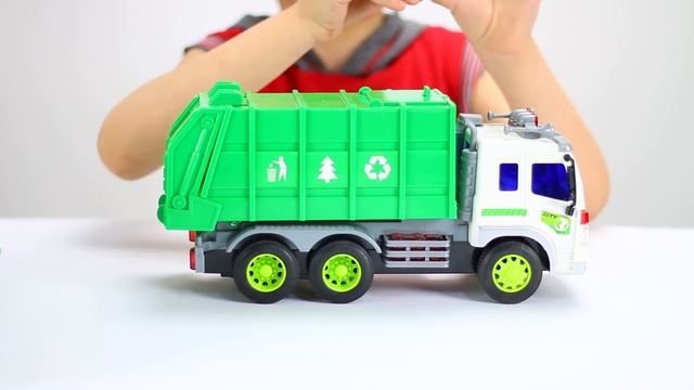 Garbage truck videos for children - Garbage truck toys part 1 смотреть онлайн