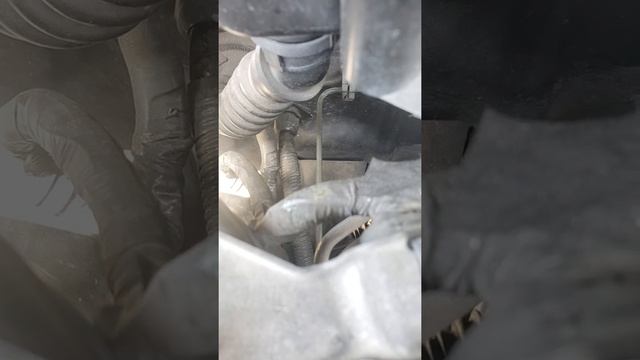 Alternator to Power Wire to Back Battery (B15 Sentra) смотреть онлайн