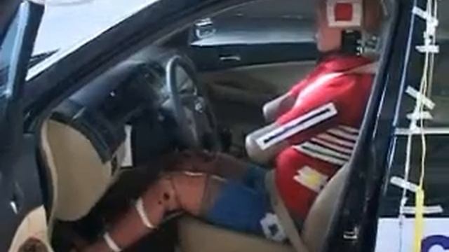Crash Test BYD F6　C-NCAP 56kph(35mph) ★★★★Chinese car 中国車 衝突試験 смотреть онлайн