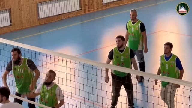В Грозном прошел турнир среди учителей физкультуры смотреть онлайн