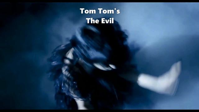 Tom Tom' s The Evil dédier a John Carpenter Jenna Ortega Stephen King et James Wan смотреть онлайн