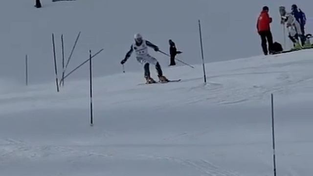 M2 RICHARD ANTONIOLI смотреть онлайн