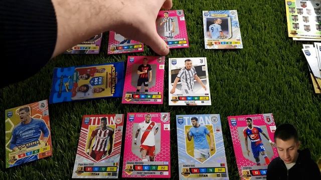 Panini FIFA 365 2023 Adrenalyn XL Kártya Háború | FCH vs SCH смотреть онлайн