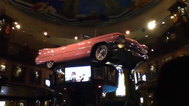 Spinning Cadillac at hard rock cafe смотреть онлайн