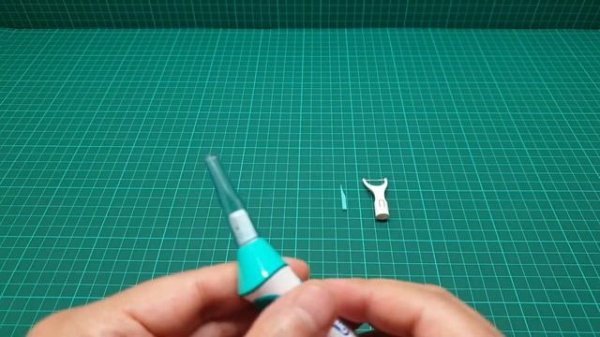 Oral b hummingbird dental pick & flosser ridiculously expensive, review