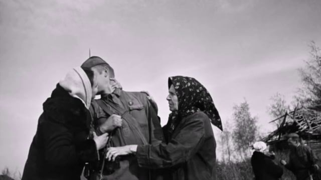 Любимый город - Песни военных лет - Лучшие фото - Любимый город может спать спокойно, и видеть сны смотреть онлайн