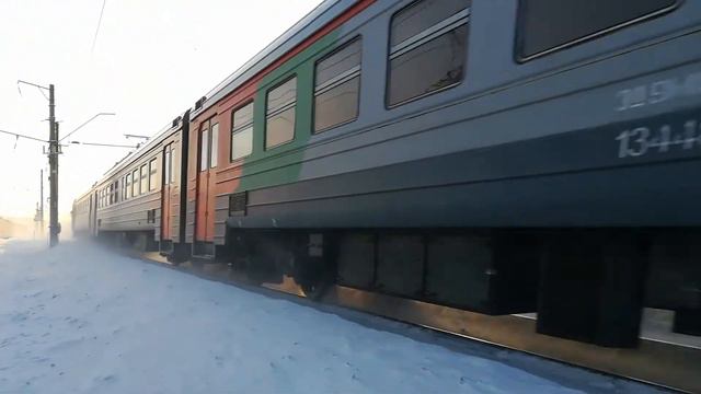 ЭД9МК-0122 из ТЧ-8 Красноярск (МВПС) Красноярской ЖД... смотреть онлайн