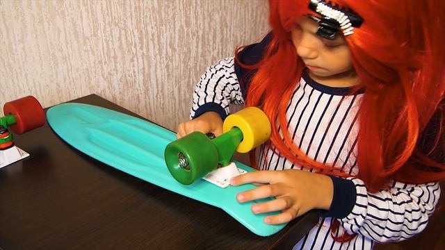 Сломал Скейтборд Пенни Пранк на Скейте Развалился во время трюка Skateboarding смотреть онлайн