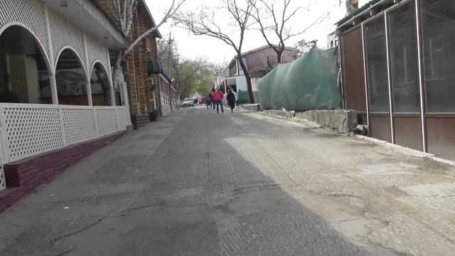 Крым. Большая прогулка по Феодосии. Курорт на Черном море смотреть онлайн
