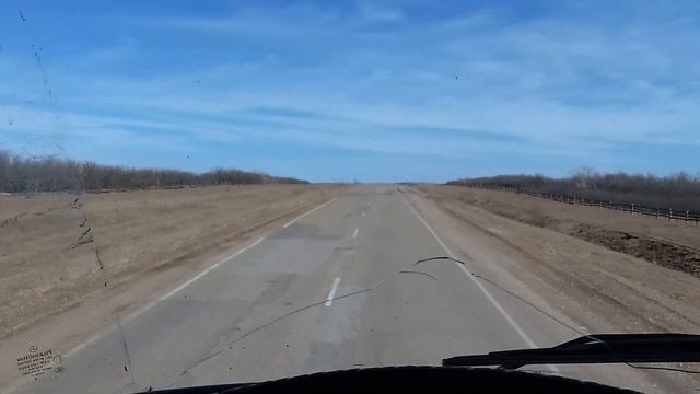 Самосвалы выполнили свою работу! Грузят технику на тралы! смотреть онлайн