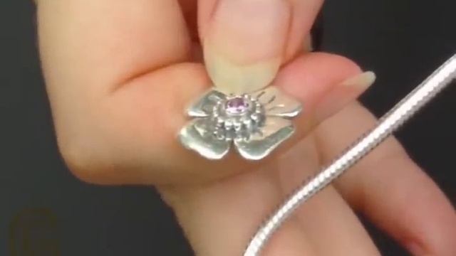 How to open a Pandora Bracelet - gilletts.com.au смотреть онлайн