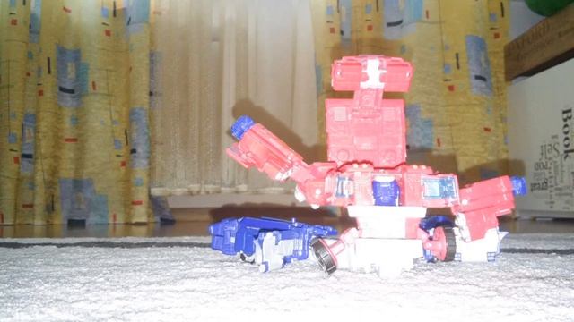 Transform Optimus Prime.mp4