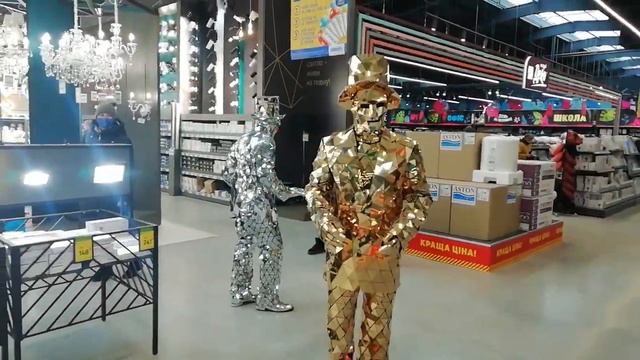 Классные зеркальные костюмы смотреть онлайн